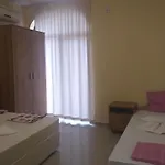 гардън бийч - недялкови Appartamento