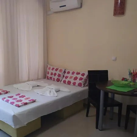гардън бийч - недялкови Appartement *