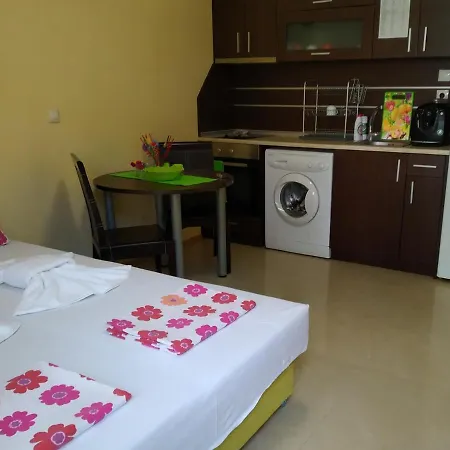 гардън бийч - недялкови Σωζόπολη