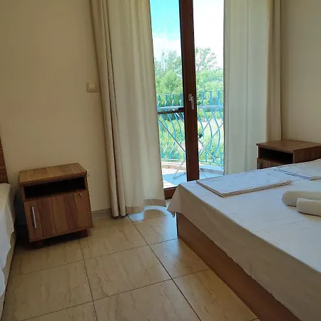 гардън бийч - недялкови